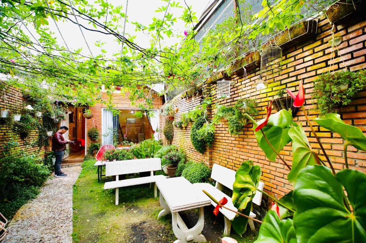 Rose House Apartment Да Лат Екстериор снимка